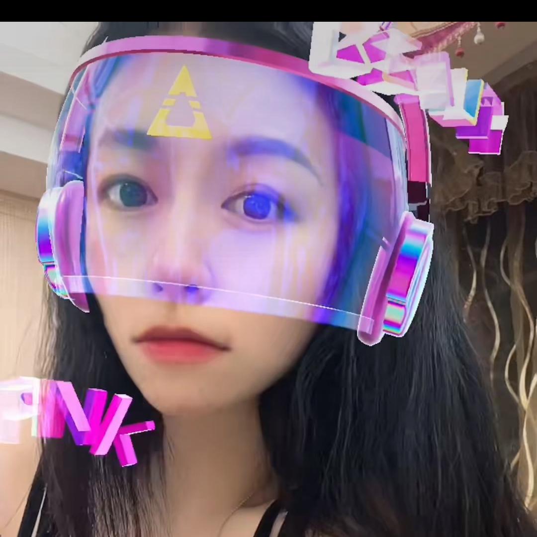 Eva爱拿铁☕️