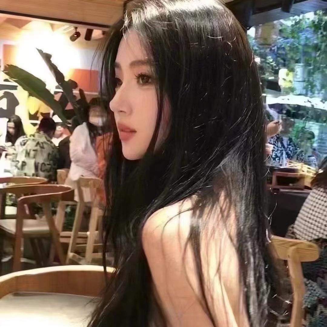 美丽俏佳人雪儿