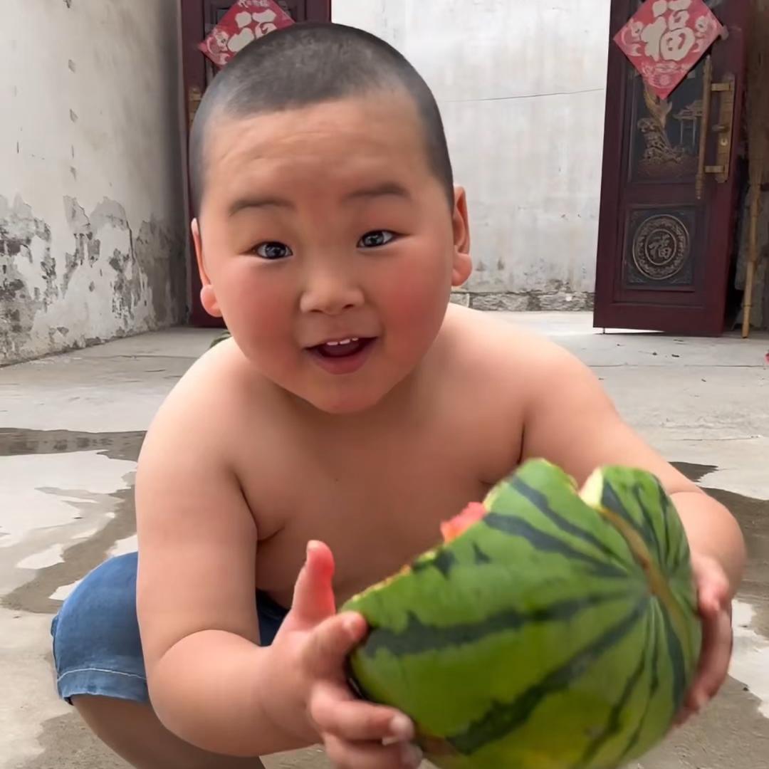 安宝爱干饭👦