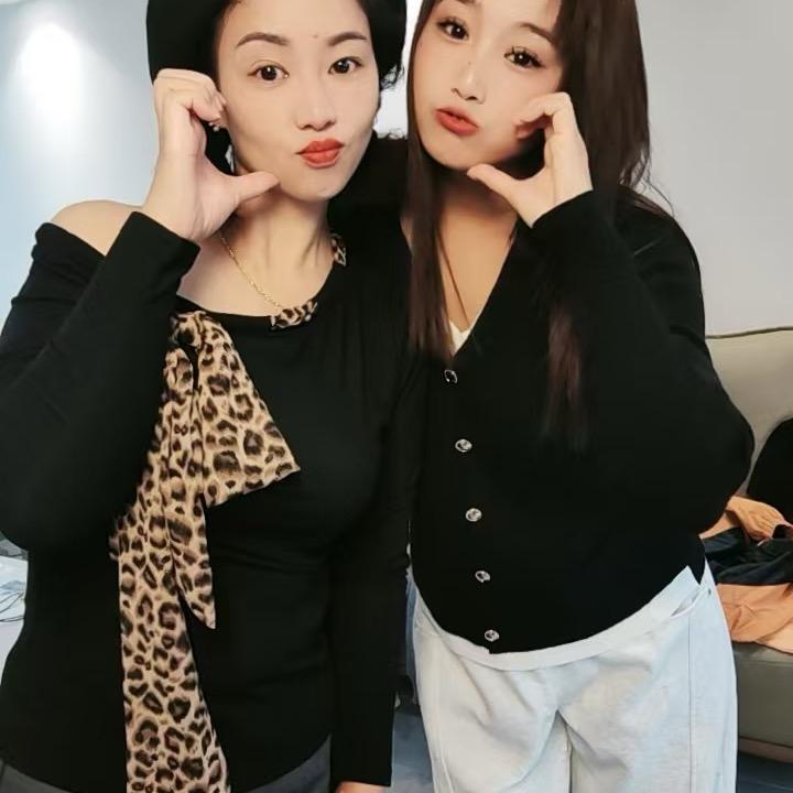 金妞儿（女装）