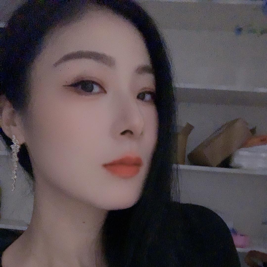 高跟小姐姐
