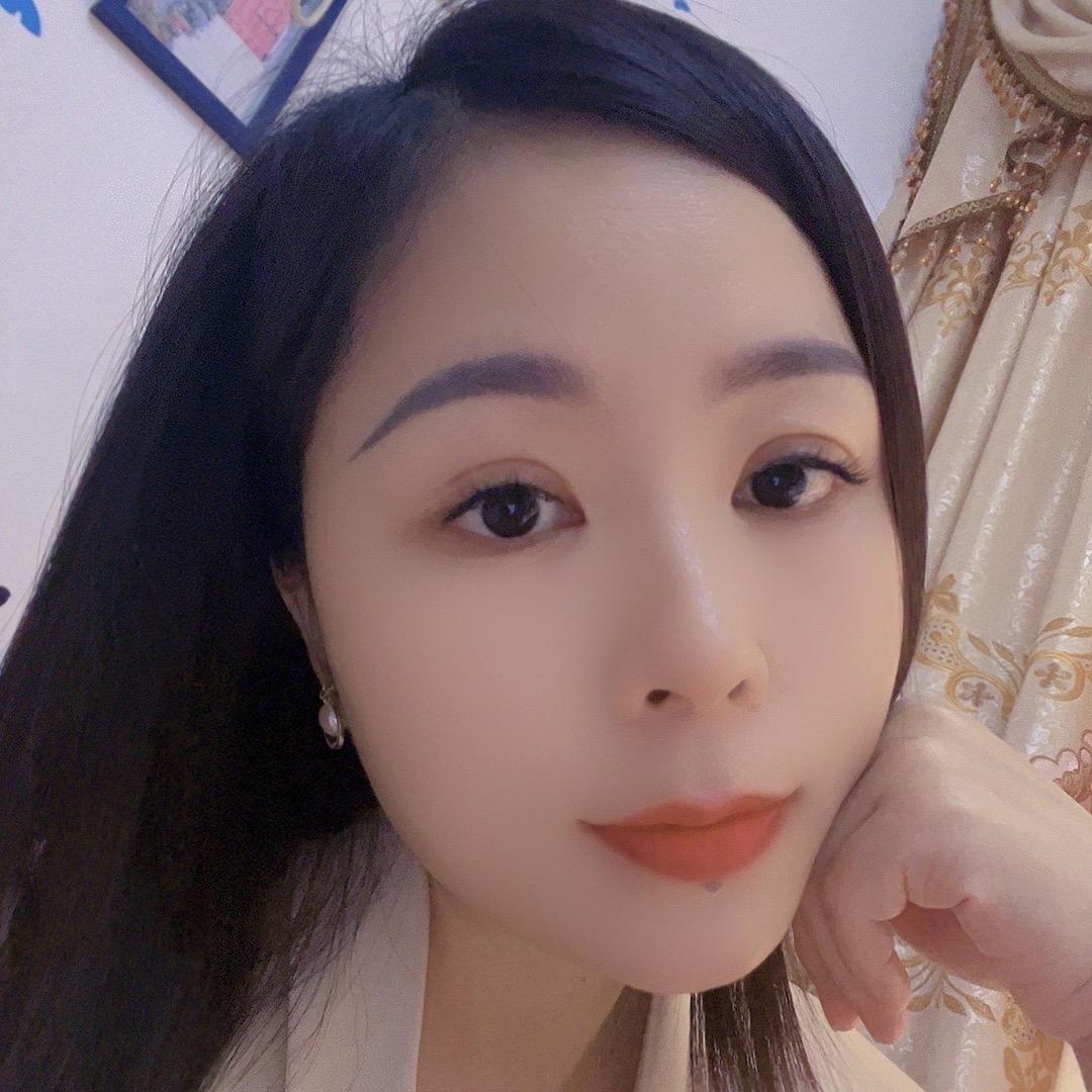 芳芳。