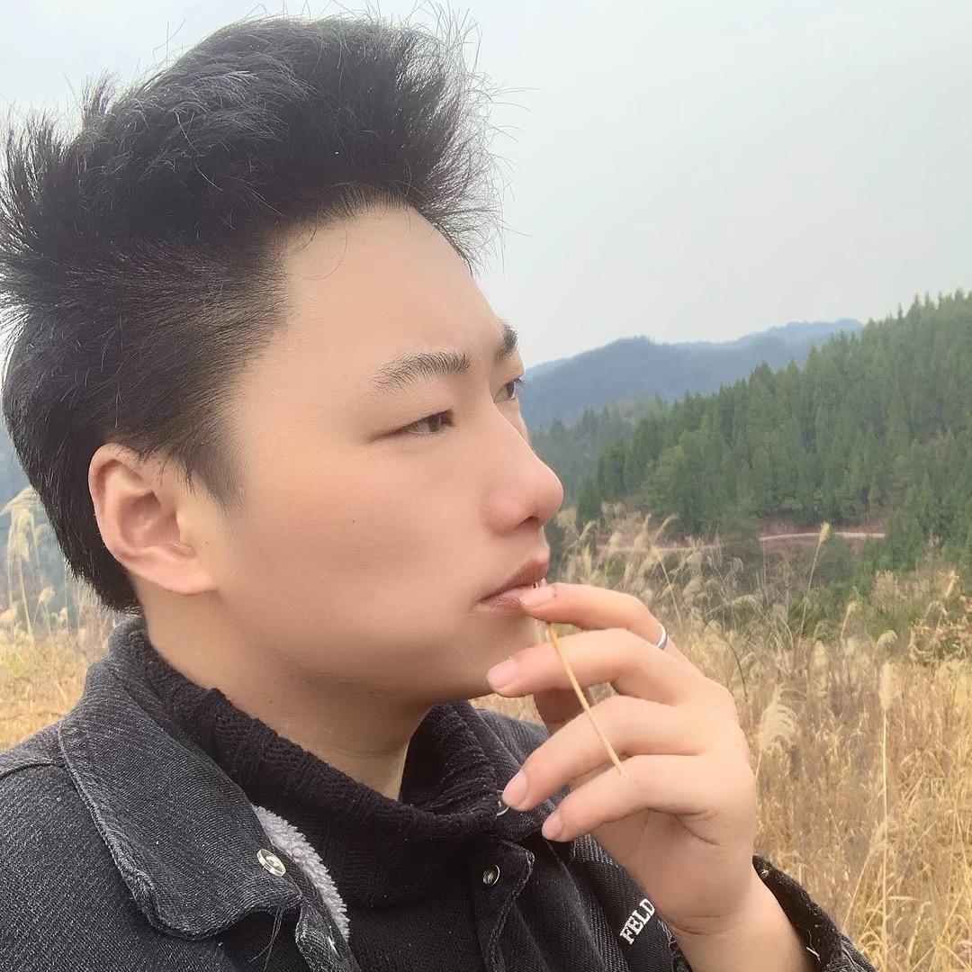 黄憨憨（很憨）