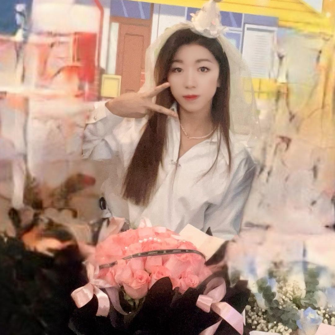 玫瑰🌹爱上断肠草