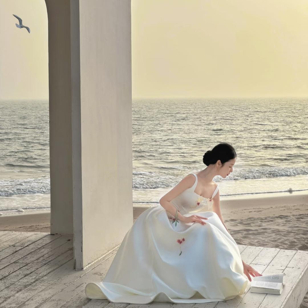 烟台|Fiona•白茶女装