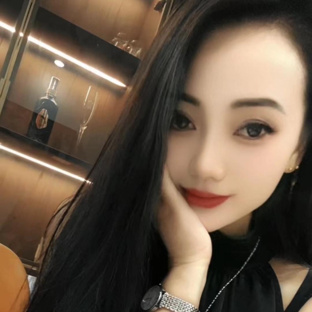 张玲@