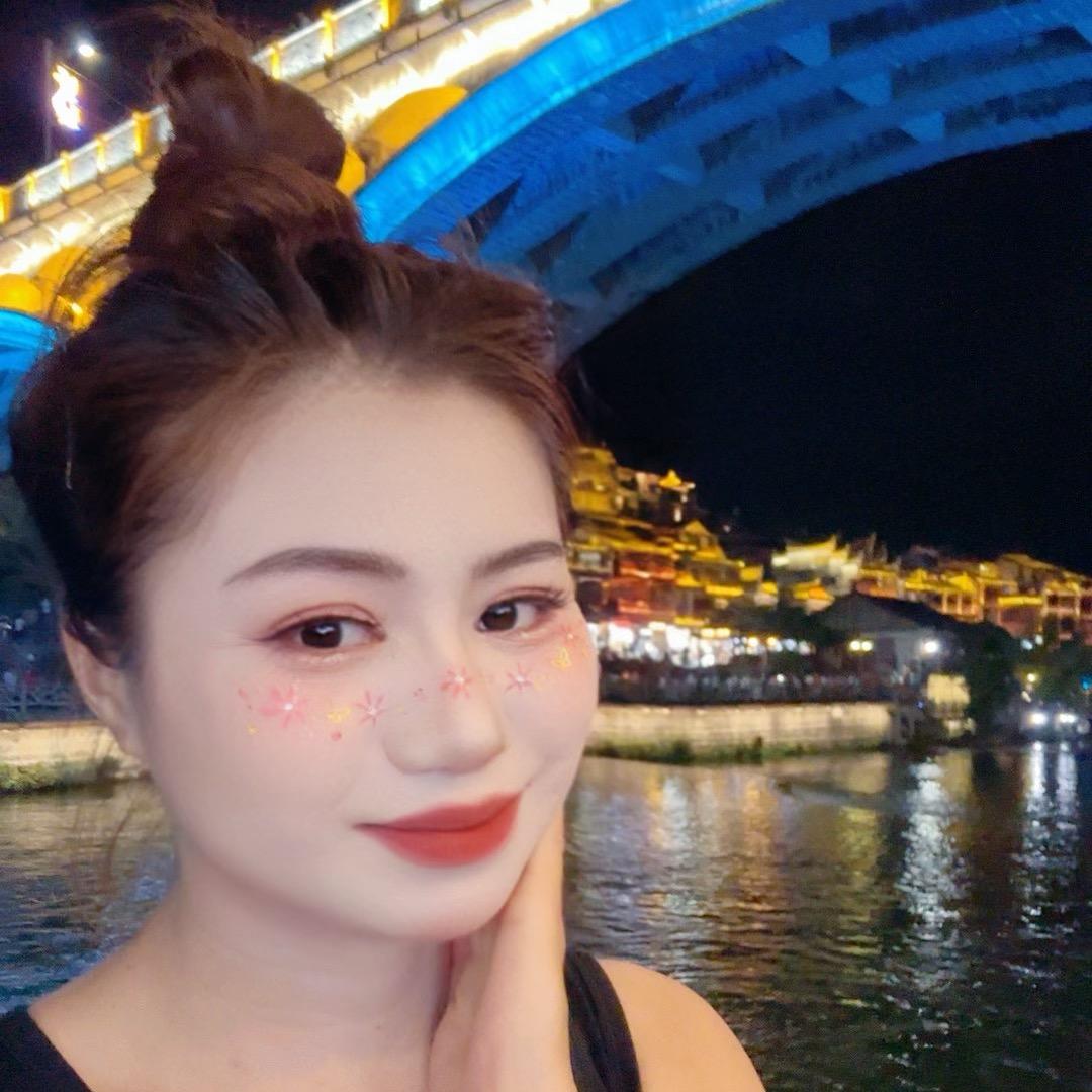 小邓子鼓舞团--（团长）