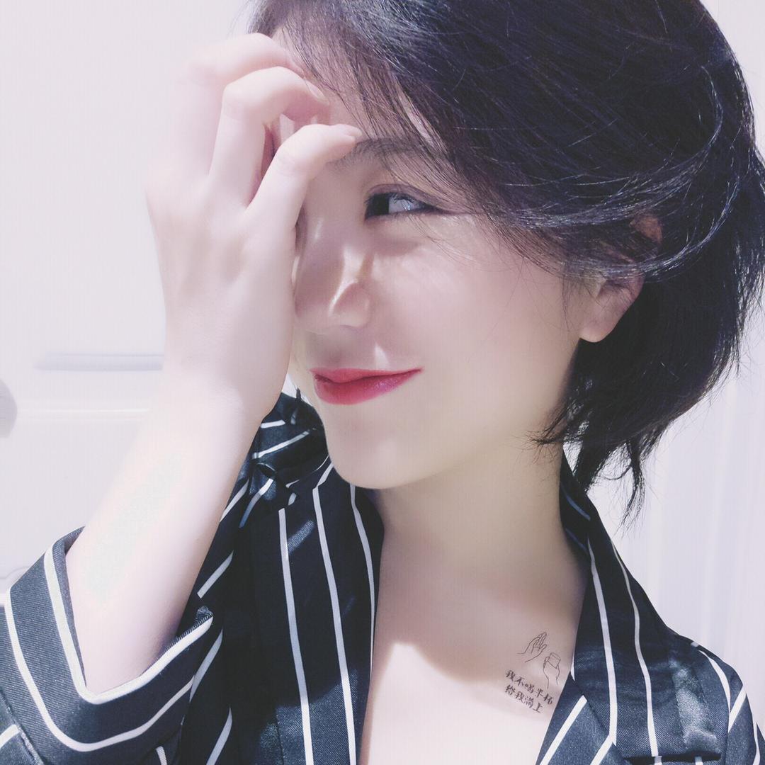 白白女装(十三行上新)