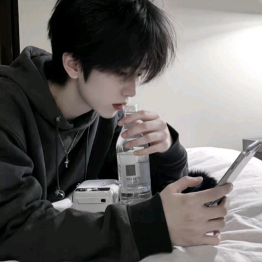 不动情的美杜莎