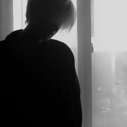 王昌龄.