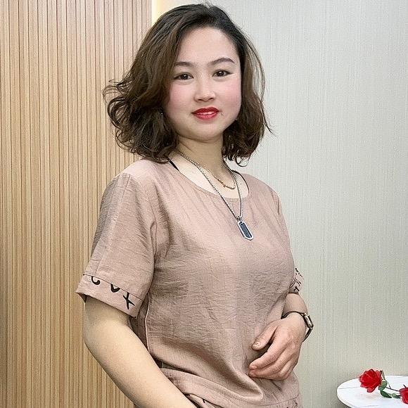依圆服饰精品女装
