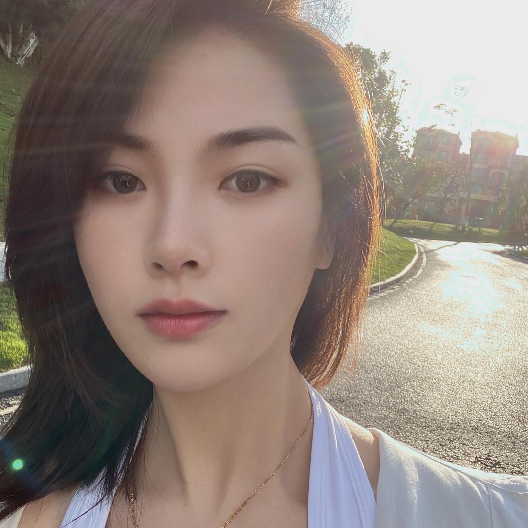 铭是镁