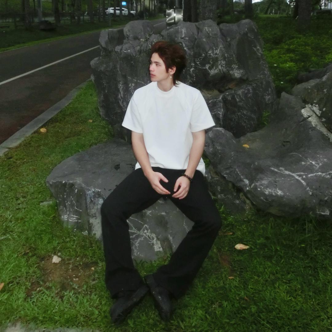 小 鬼·