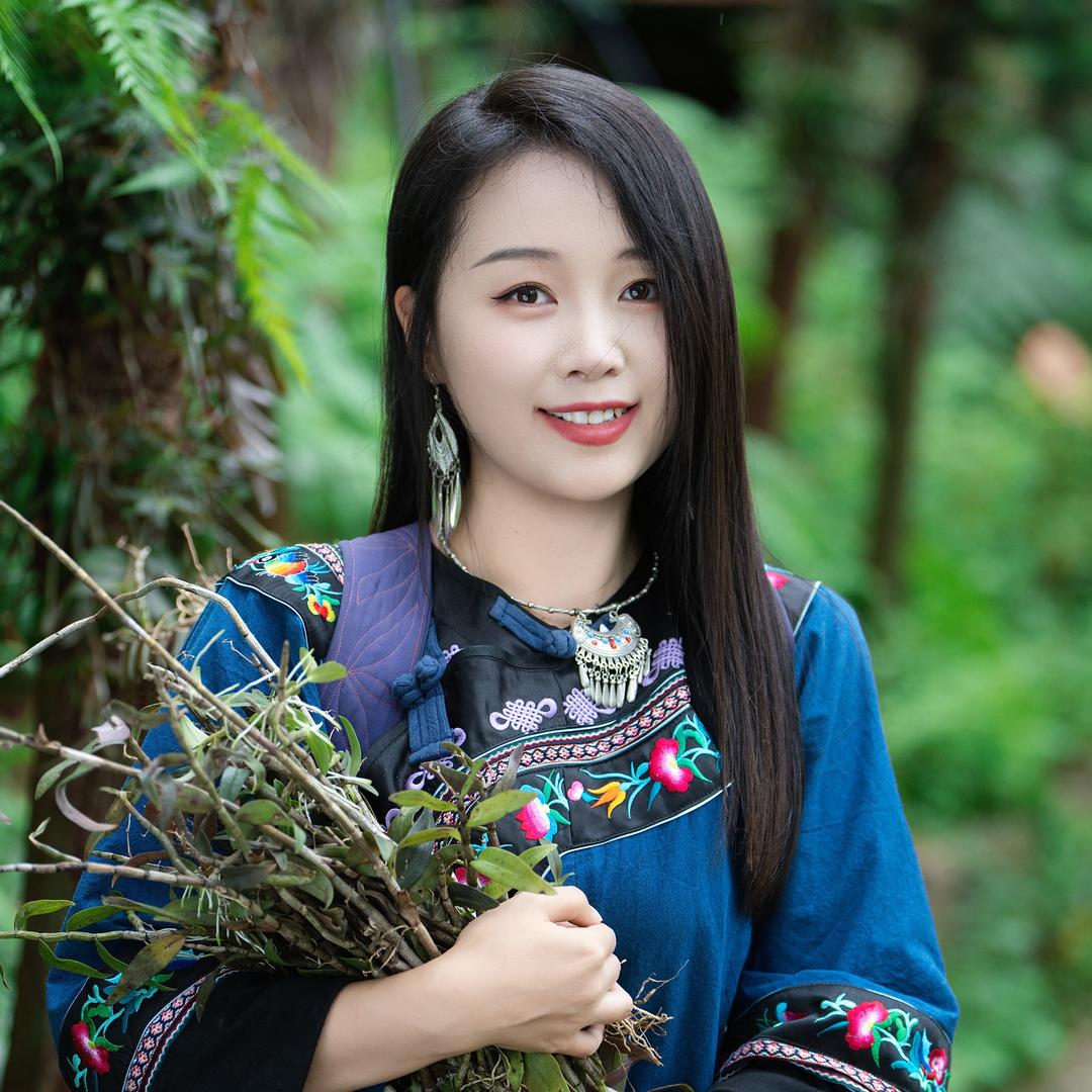 龙小迅