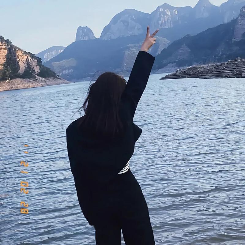 不吃鱼干-
