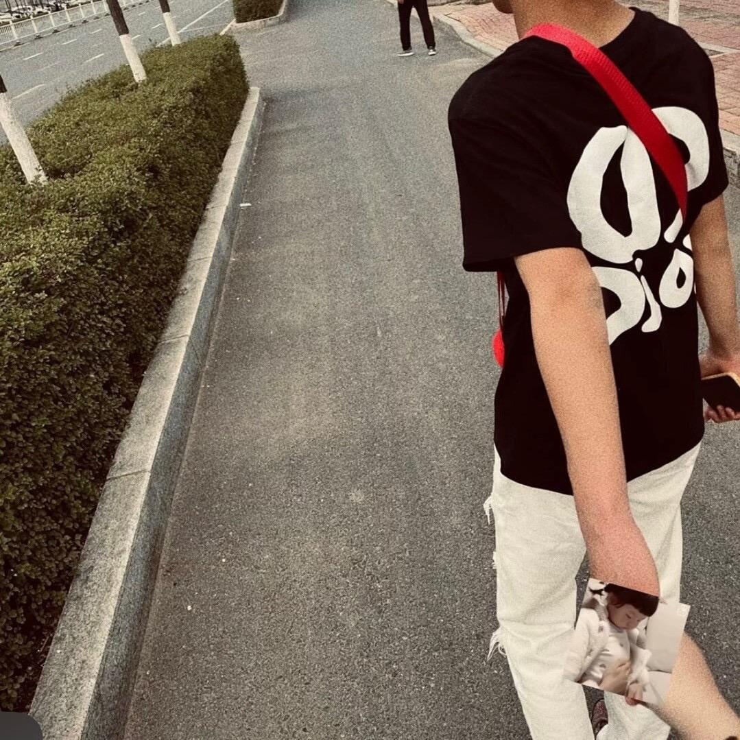 枭..