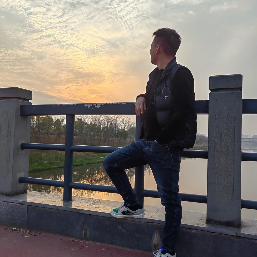 劉啊東