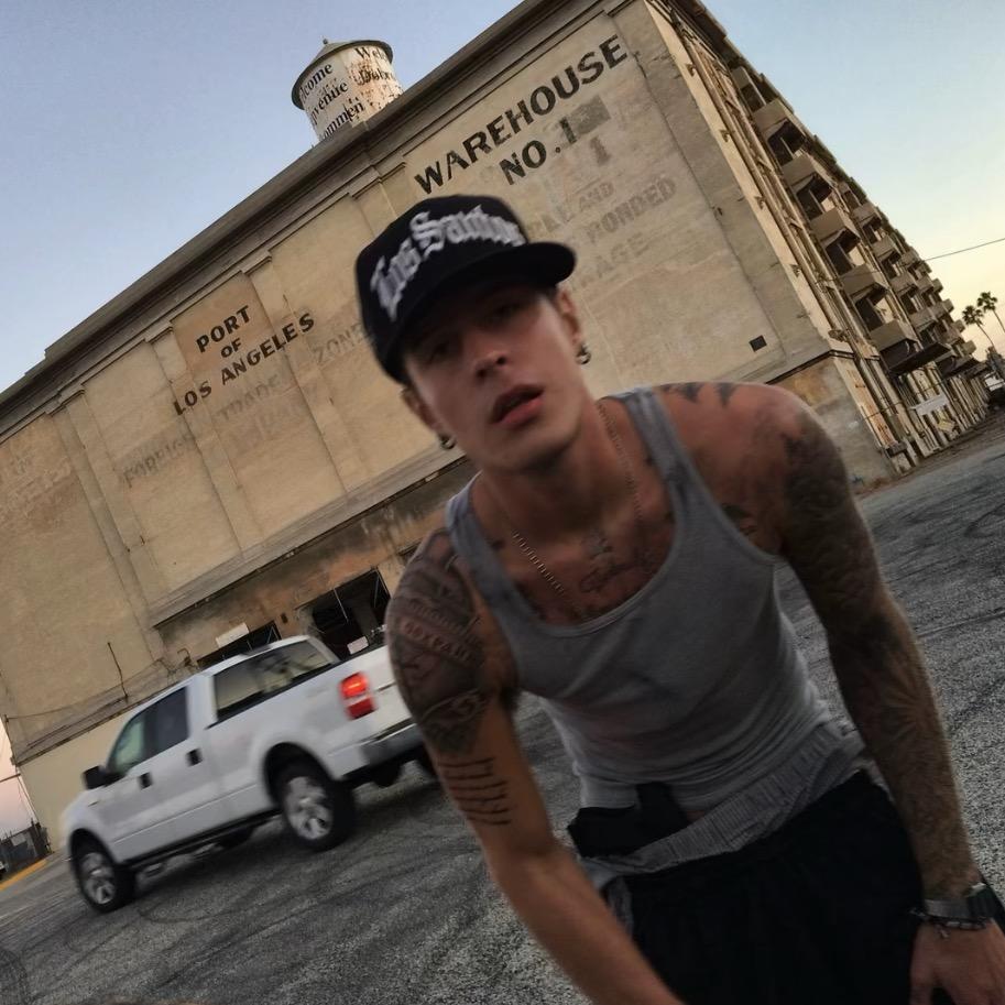 𝙯𝙝𝙖𝙭𝙞·7