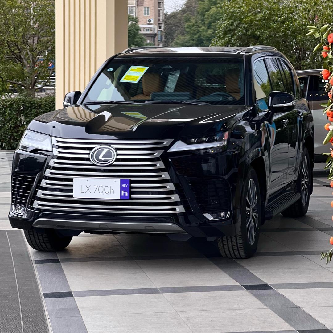 LEXUS提案官-小凌