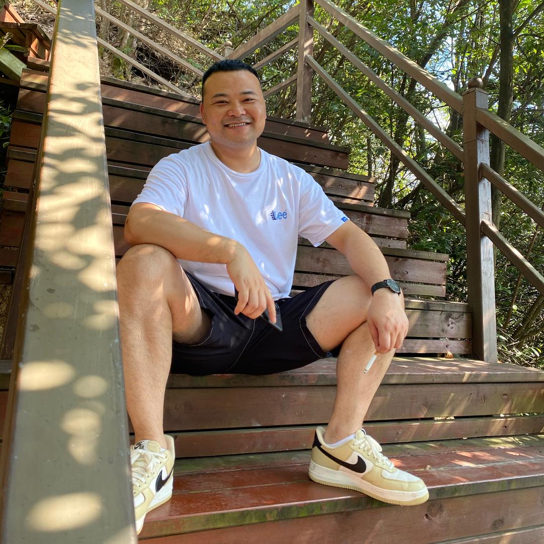 金弓商务车中心-杨煌