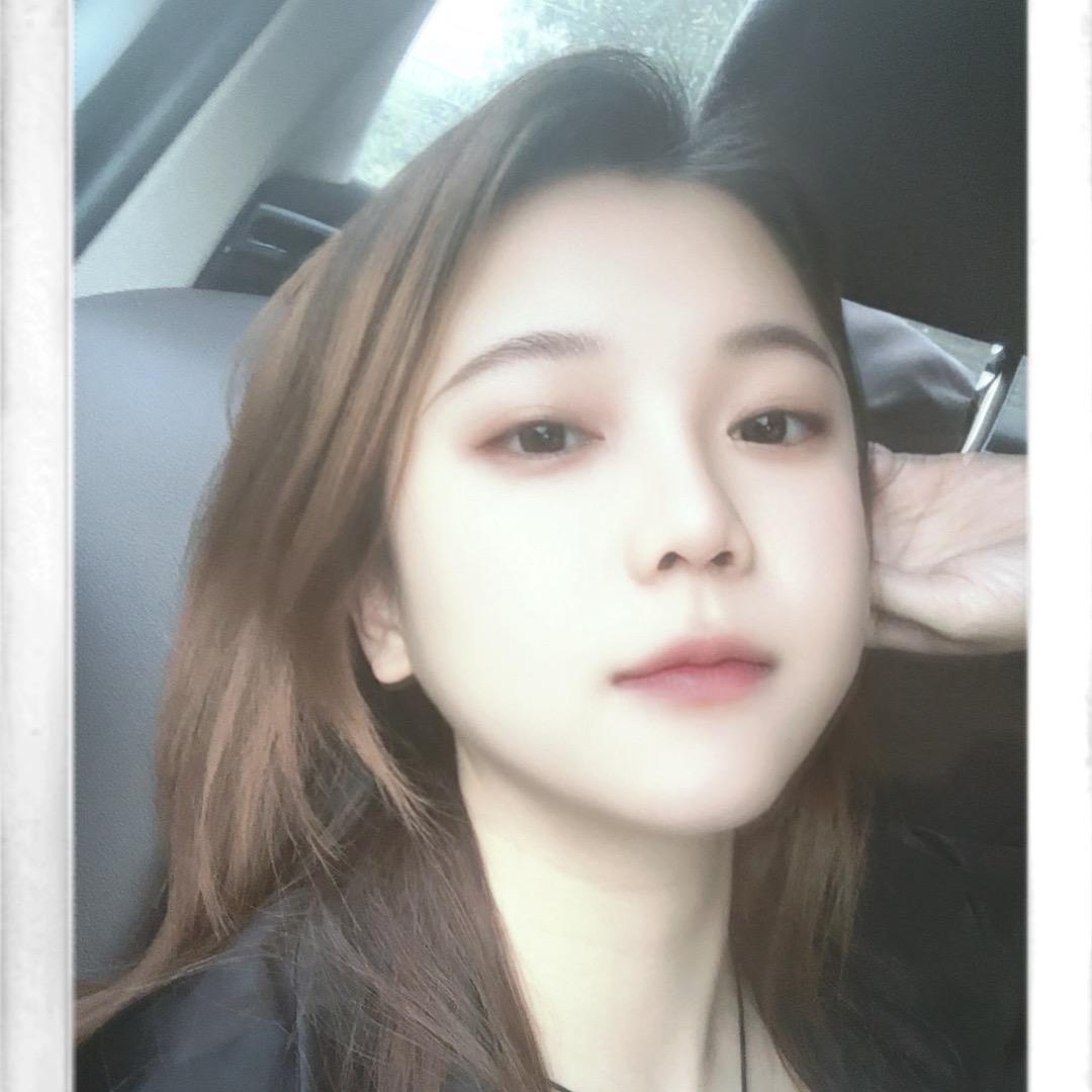 素颜💋
