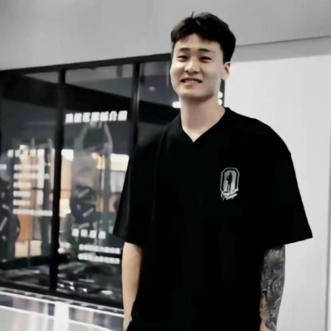 小苗yyy−