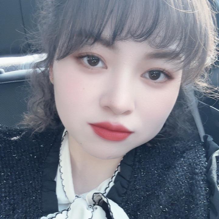 菠菜（卖手机的小姐姐）