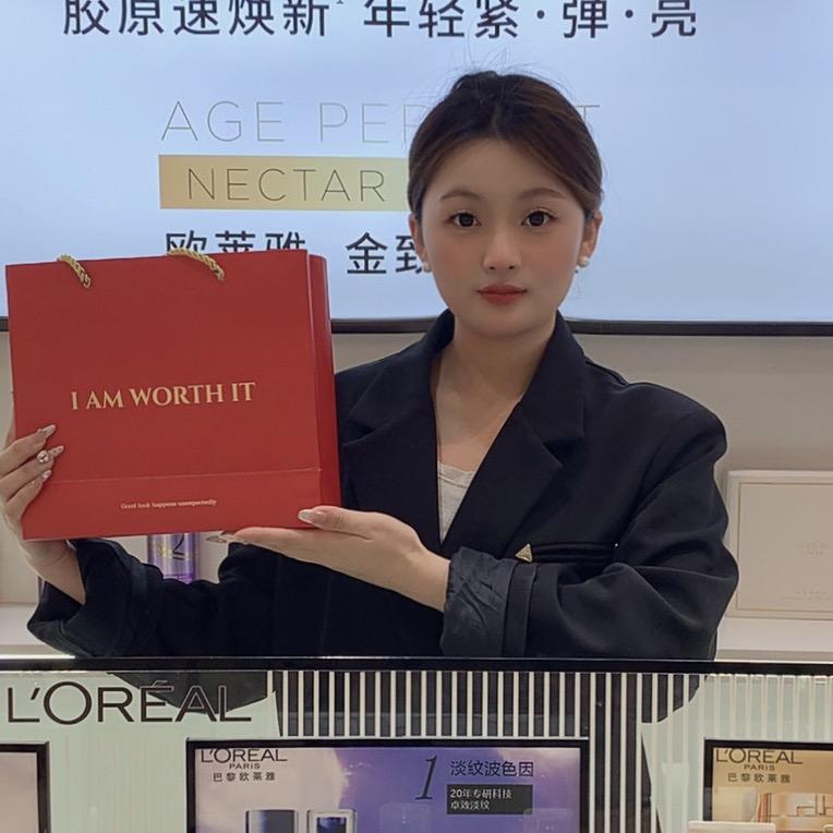 欧莱雅L'ORÉAL PARIS万达小雨