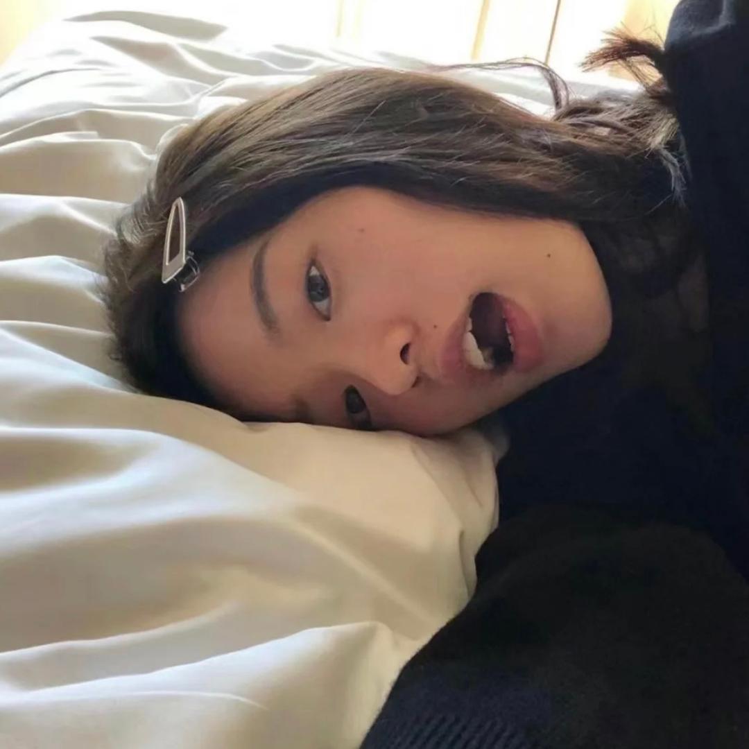 茜茜.