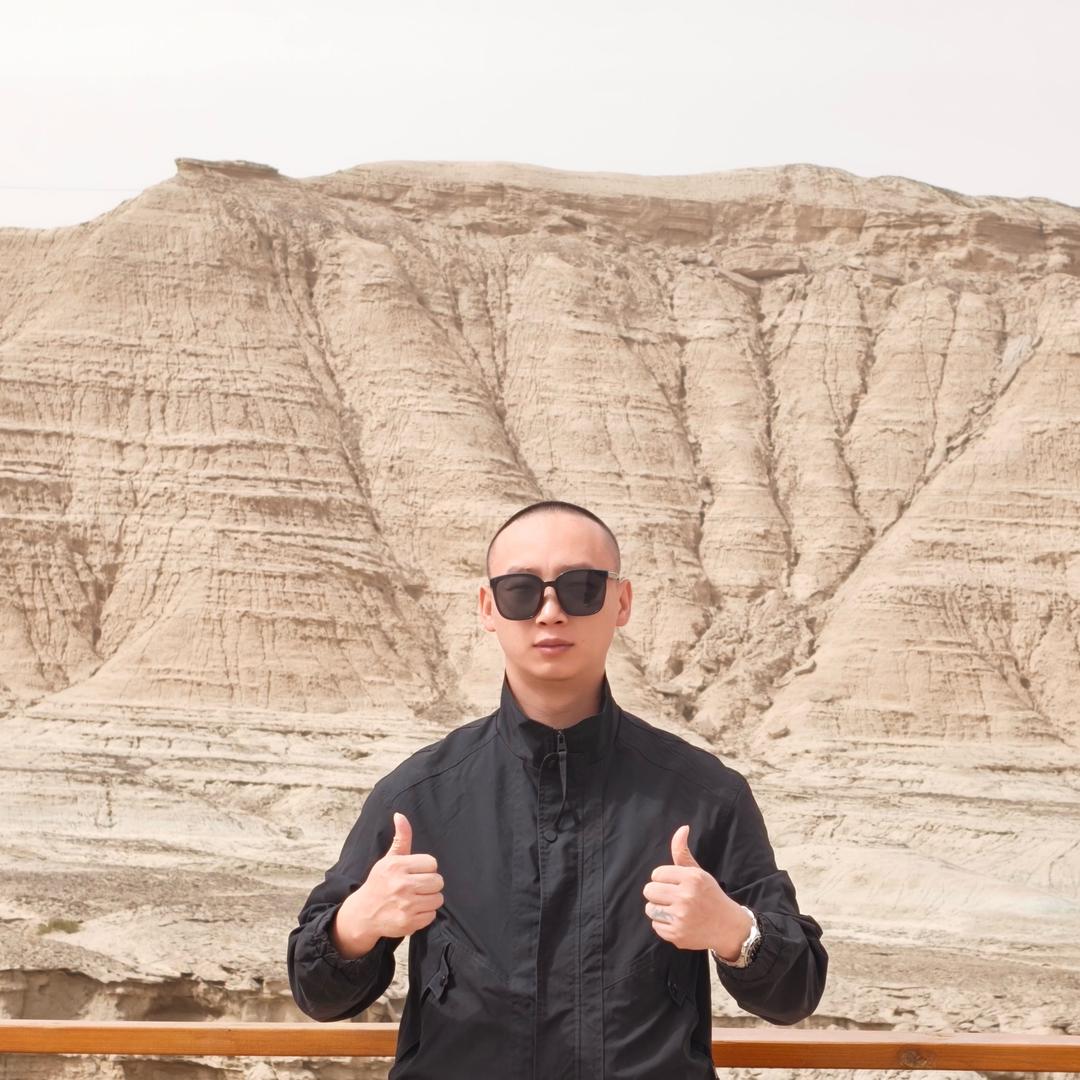 重庆金融，黄先生