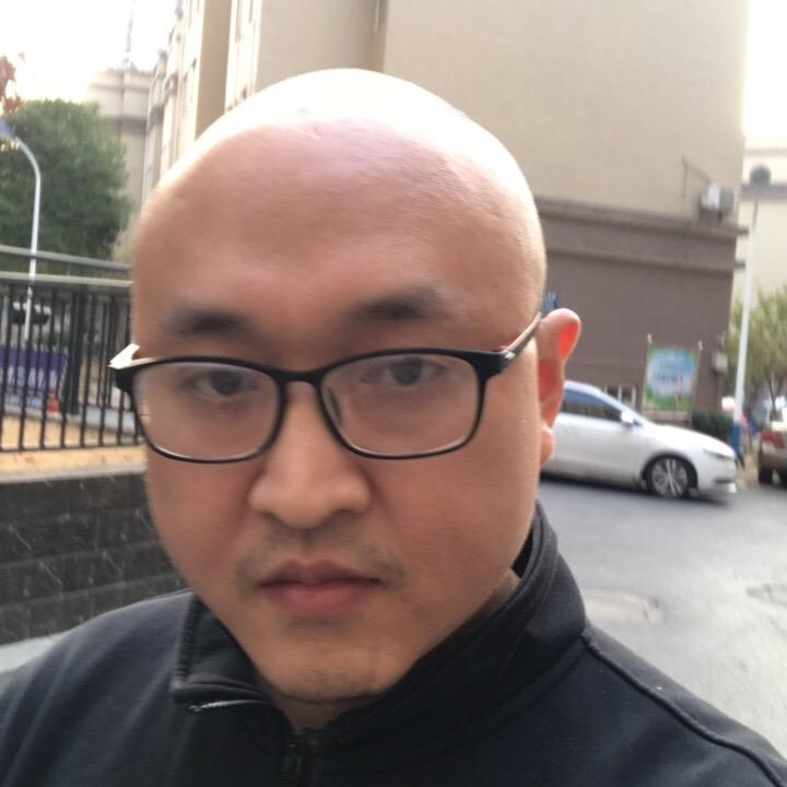 冷月心彤