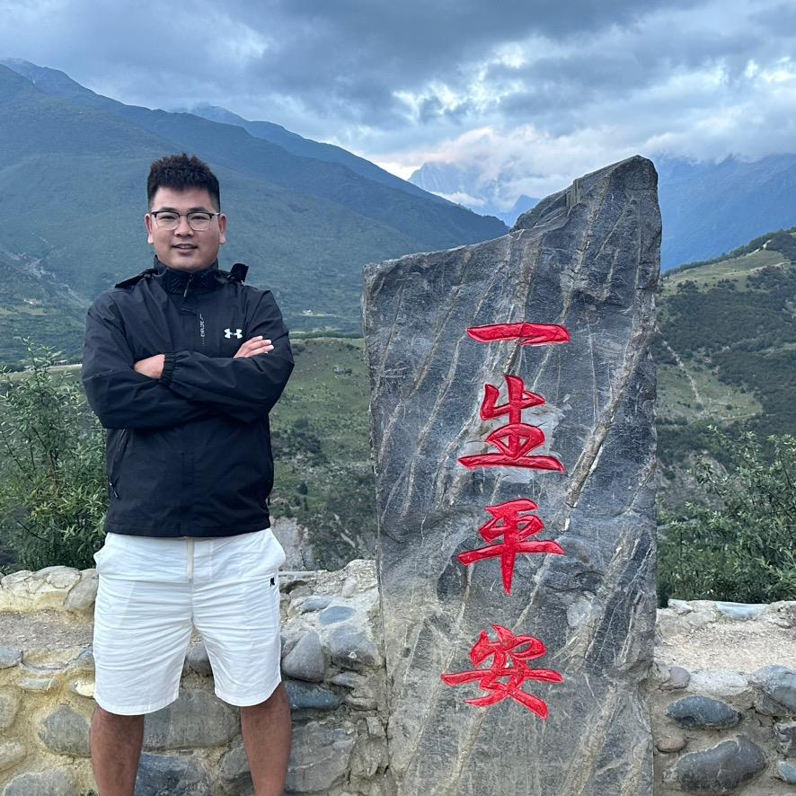 长春市周老板二手车-(高价上门收车）