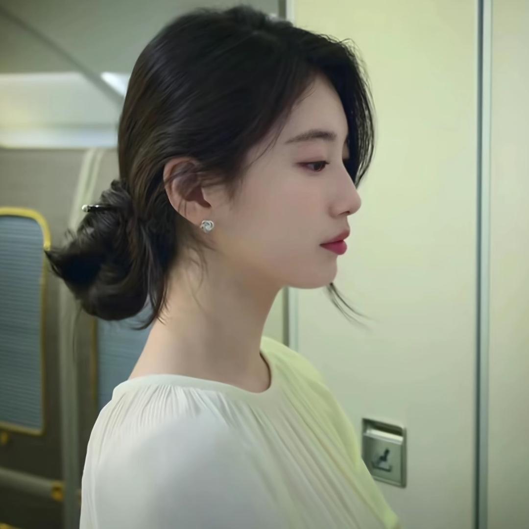 ^_犯困💭小杨°💤