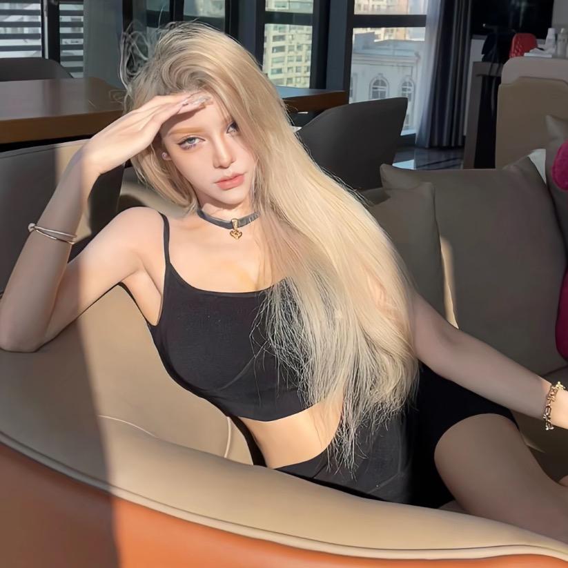 自信的小美