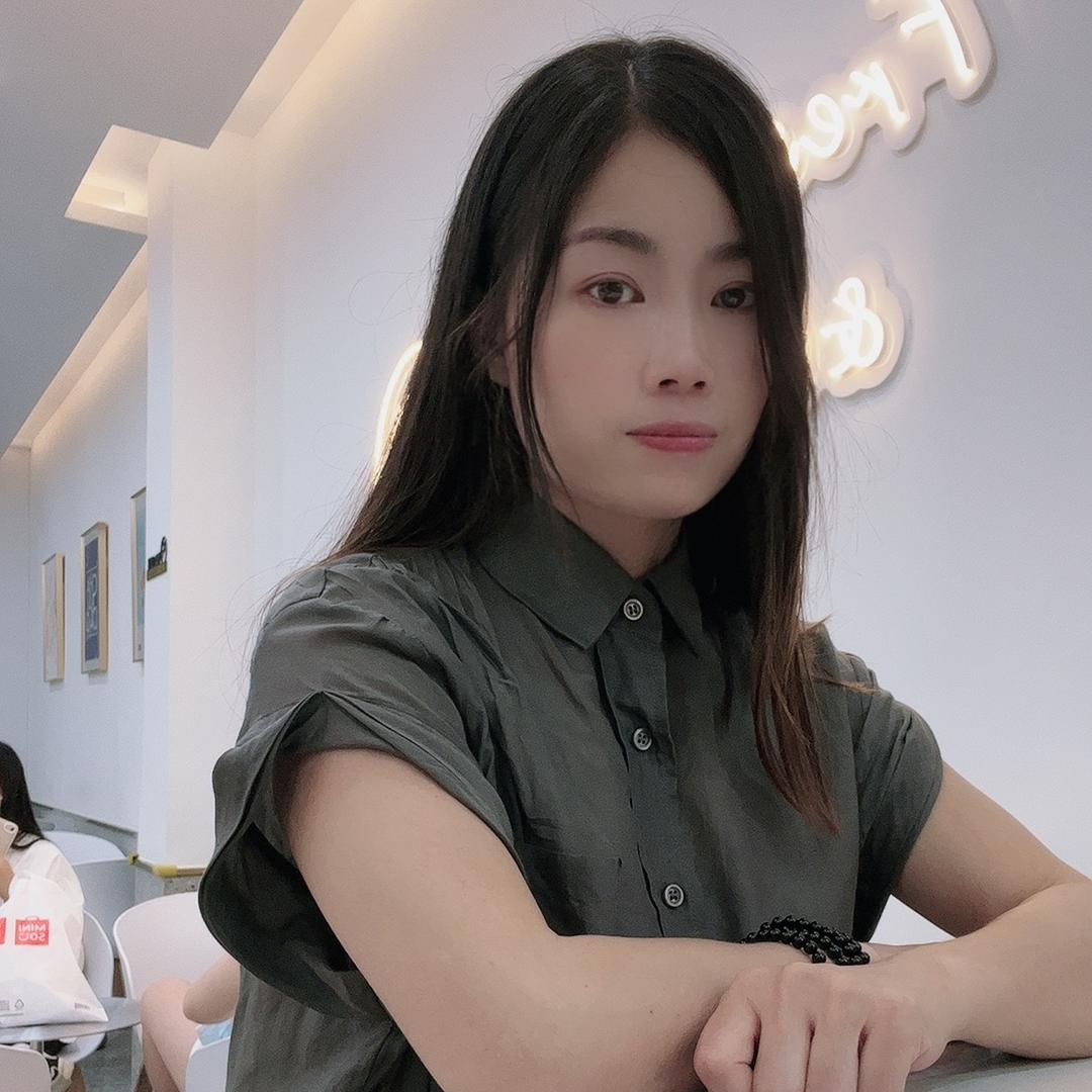 黄梅石亚玲