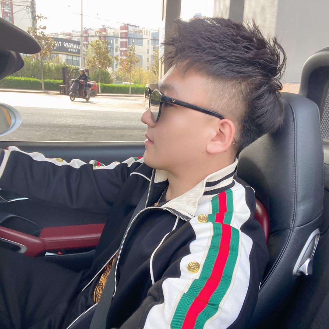 小武🚗青岛高端婚车租赁