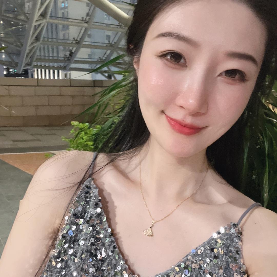 身材很高挑的蓉蓉