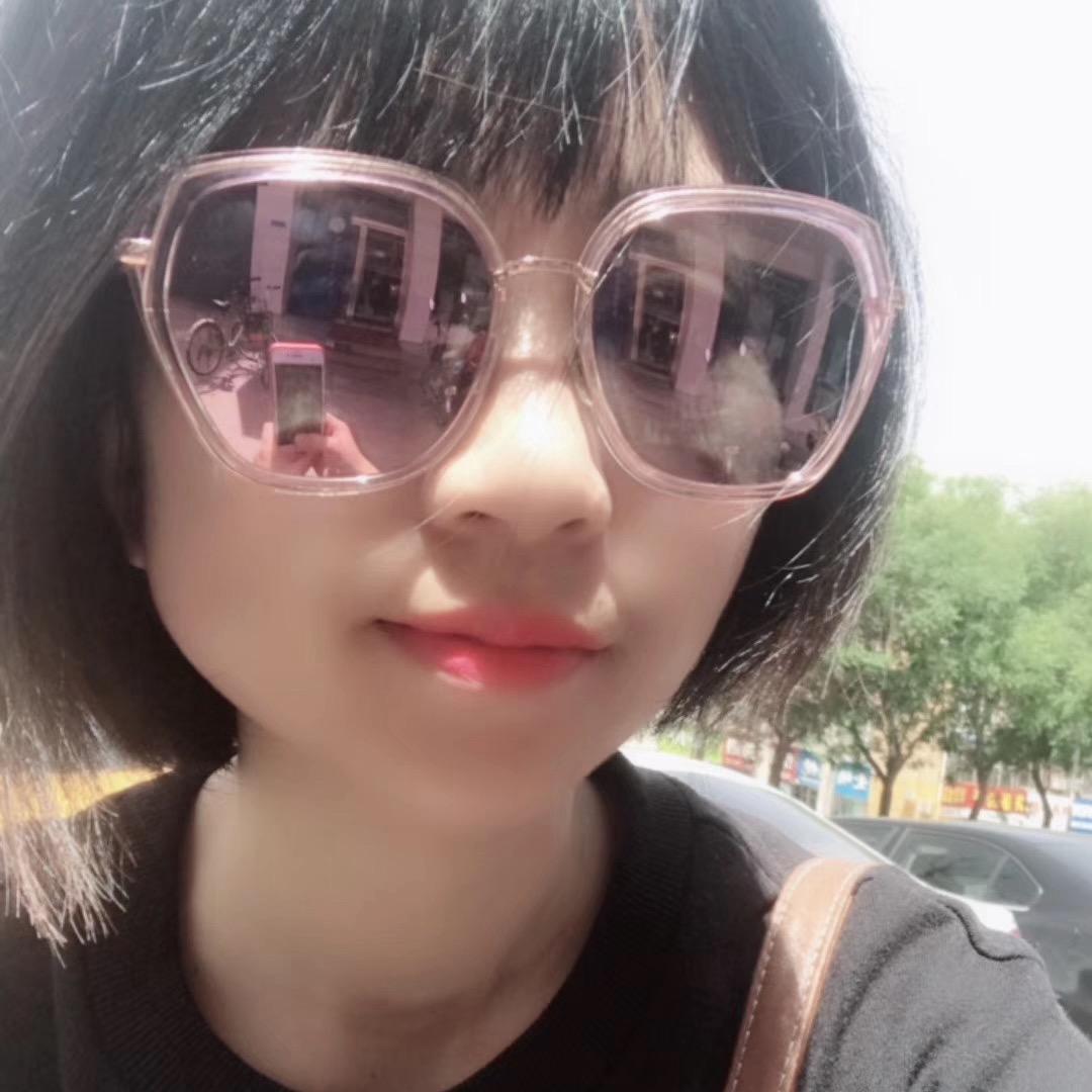 杜佳佳