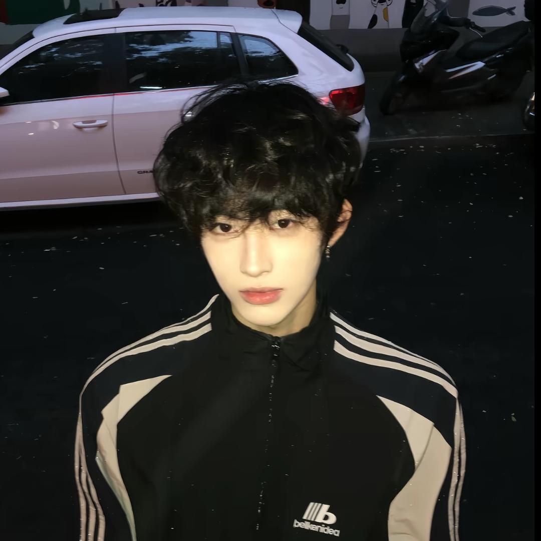骏
