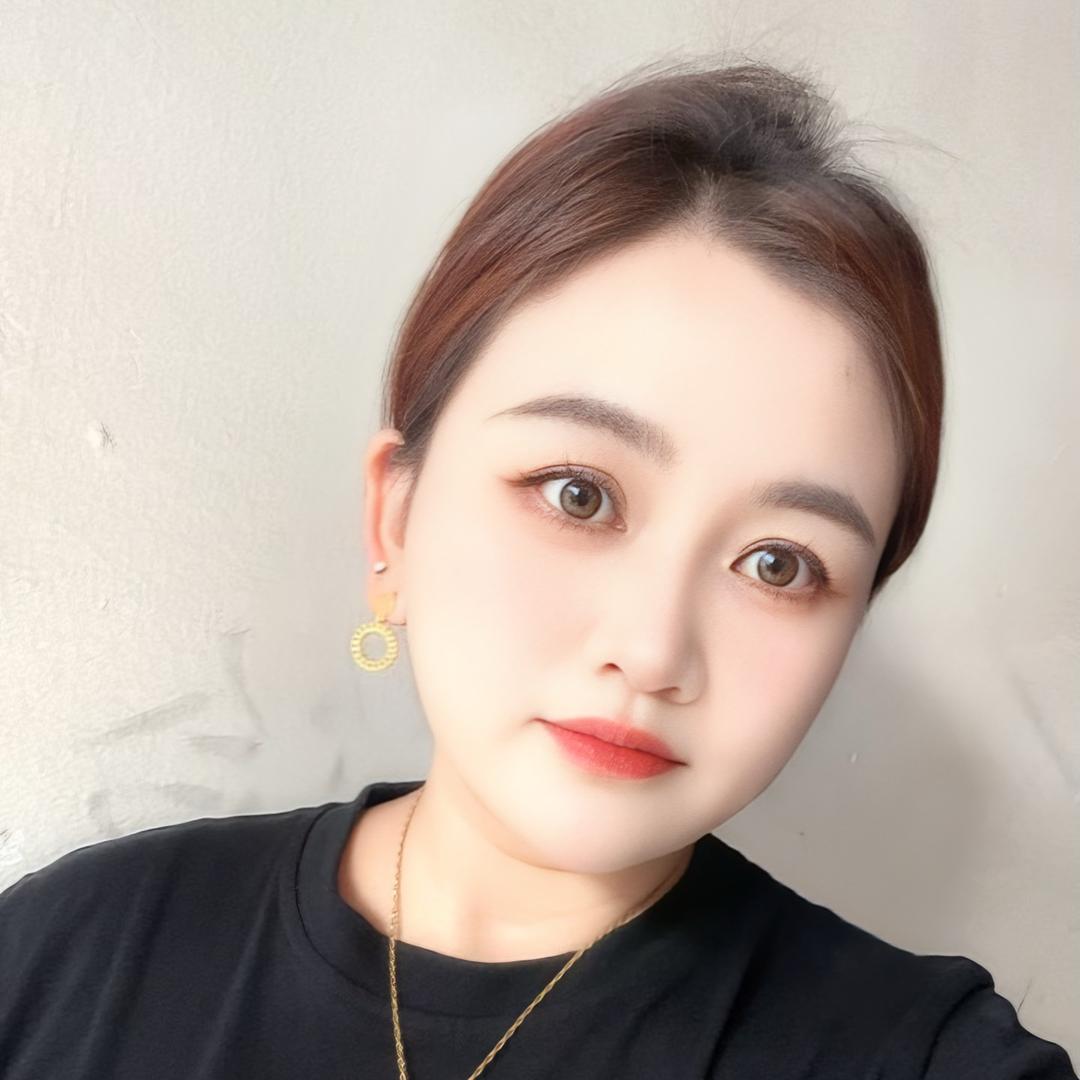 小何小何，满目星河🎀