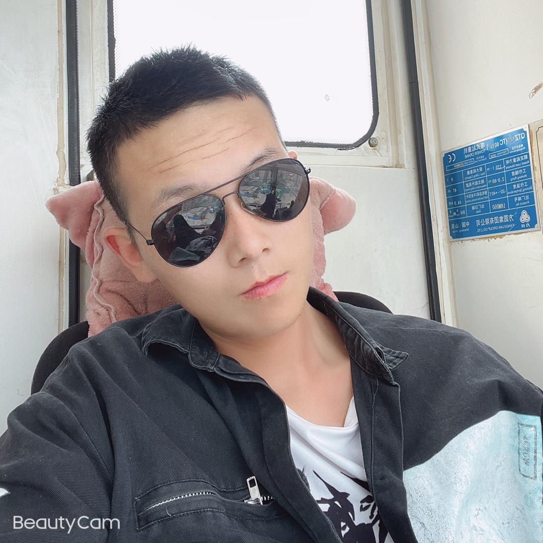 玉平 张