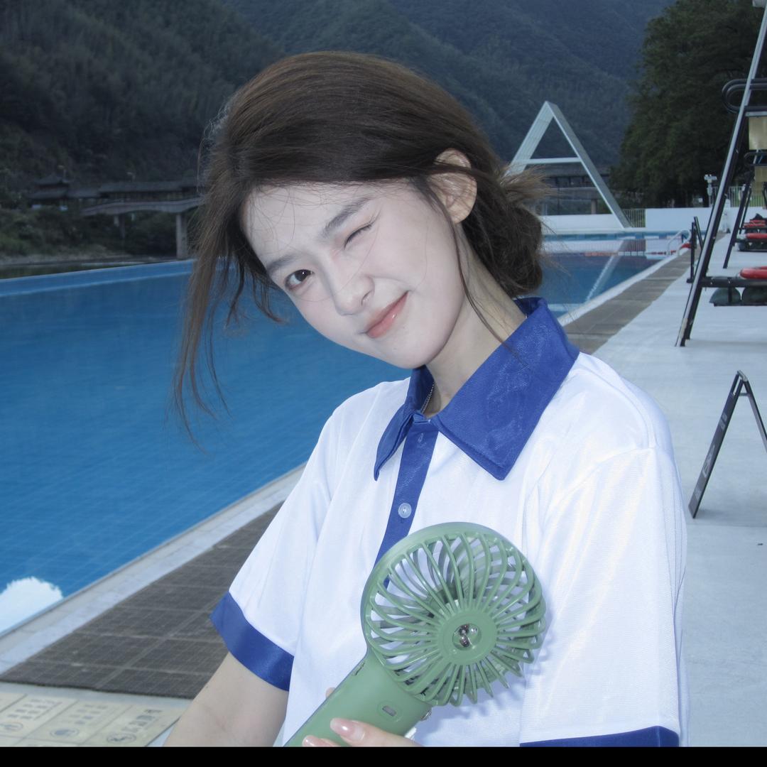 小何同学yo@抖音