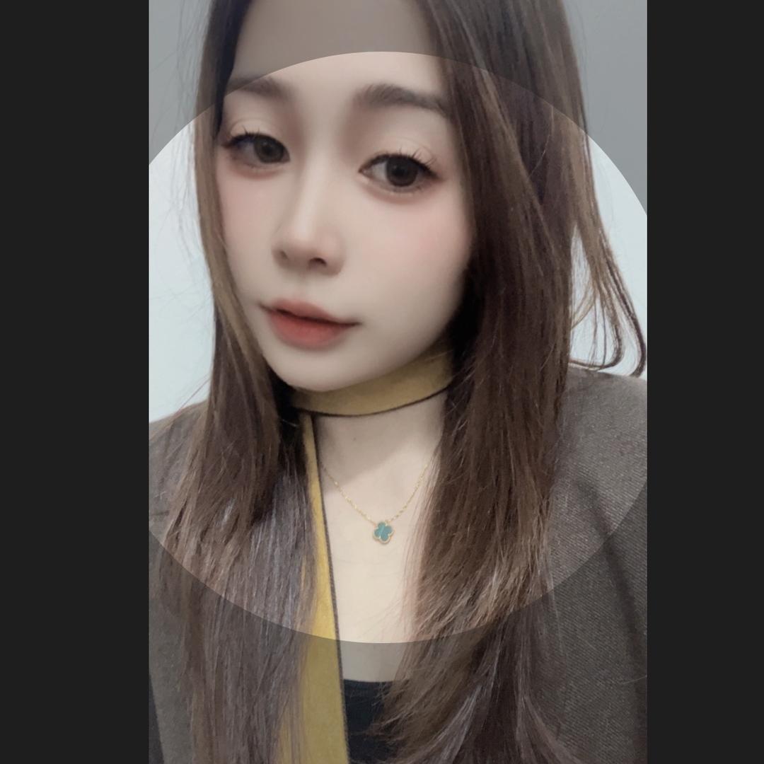 卖珠宝小姐姐
