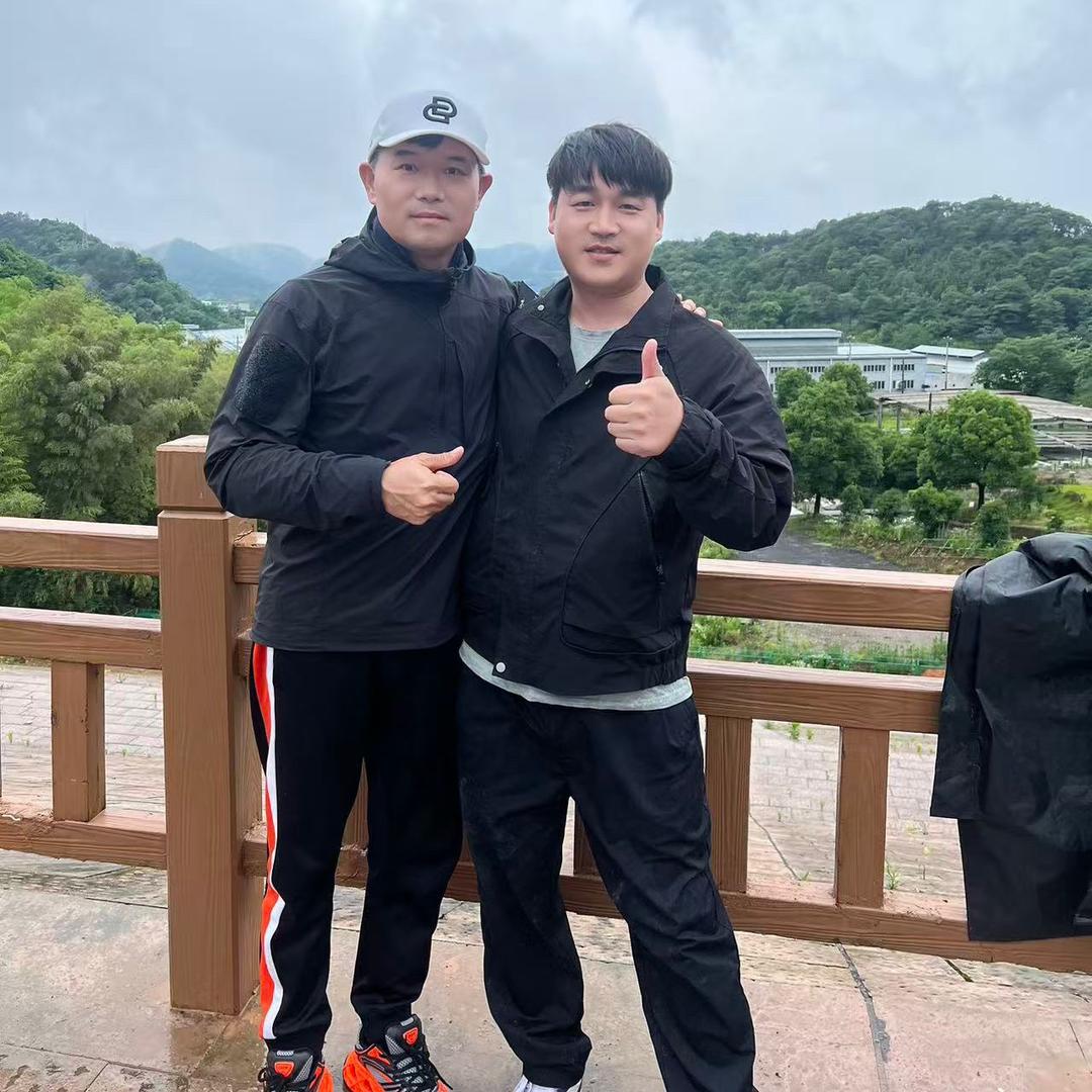 小孔同学爱钓鱼🎣