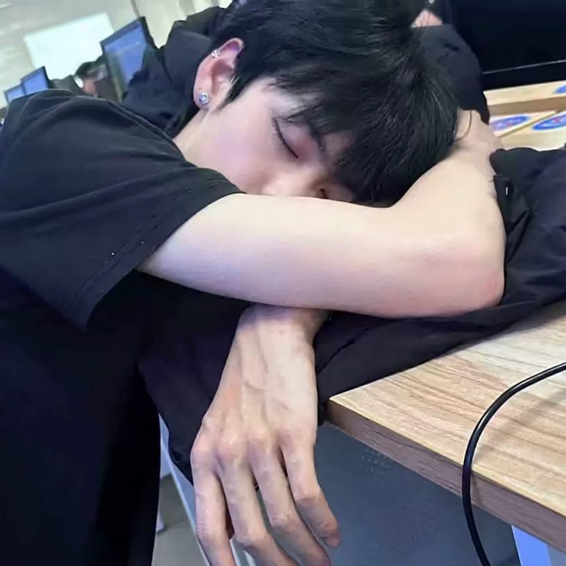 󠀀󠀀菠萝不吹雪