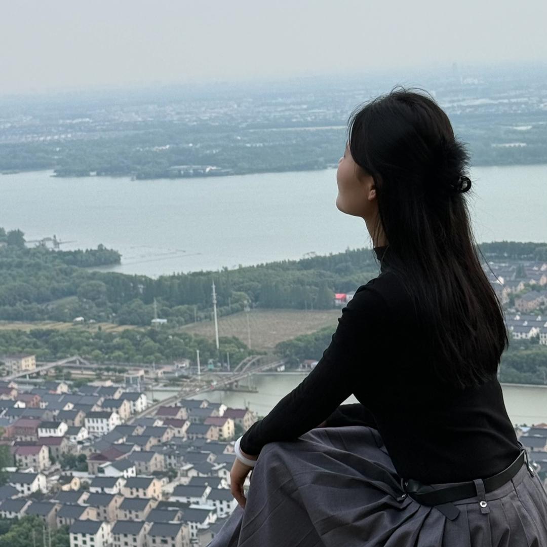 金利利精品女装