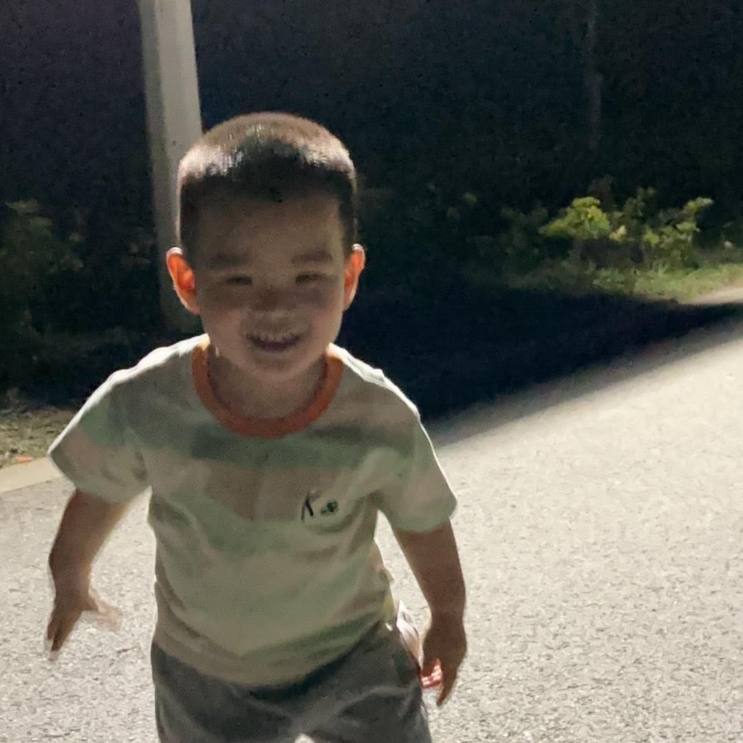 海宁小吴姐轻奢服装