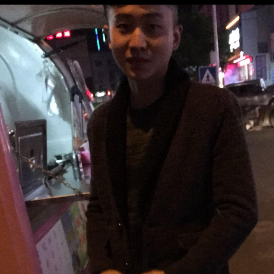 爱打🎱的匕手阿晨