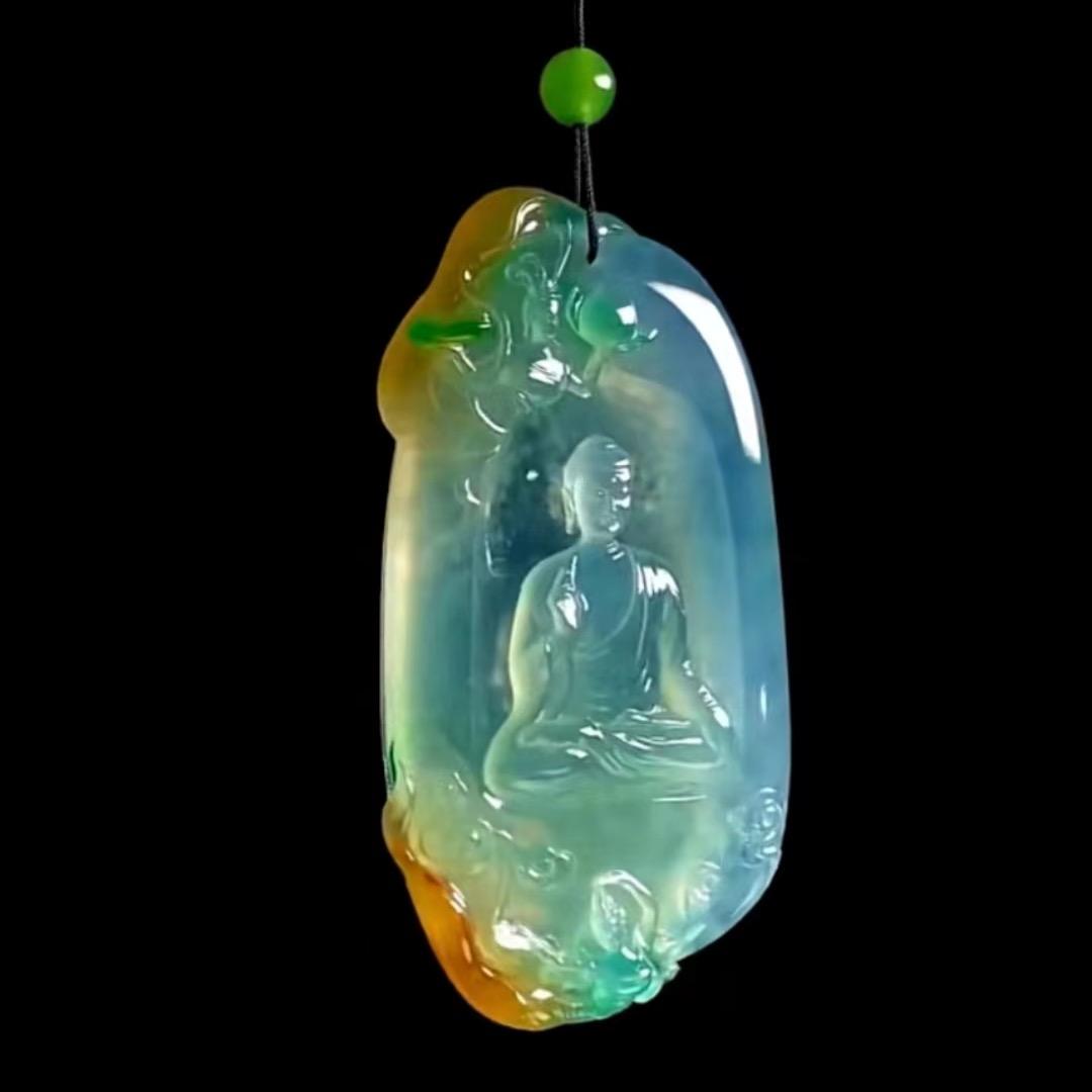 正经的翡翠
