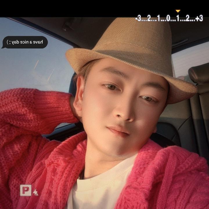 ᝰℳ.ɀꫝꪖꪀᧁྋ 露♔°